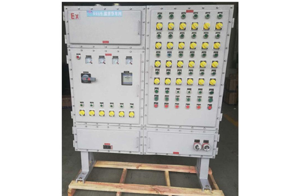 雙層門(mén)防爆配電柜，雙層門(mén)防爆正壓柜，防爆配電柜，化工環(huán)境防爆配電柜，油庫(kù)房?jī)?nèi)防爆配電柜，防爆控制配電柜