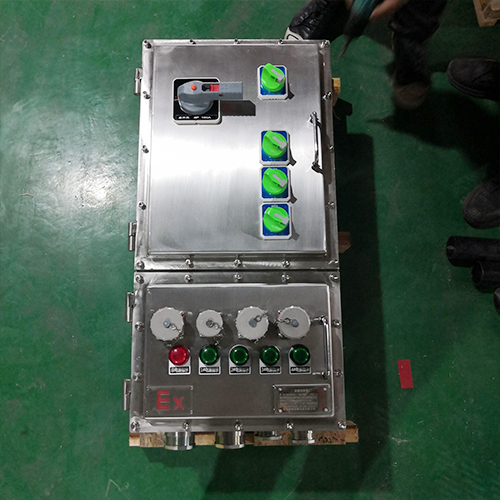 防爆防腐配電檢修插座箱不銹鋼材質(zhì)